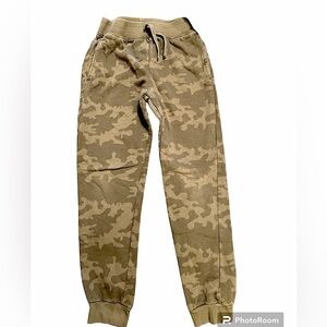 Boys Camouflaged Joggers |‎ Medium 10/12
